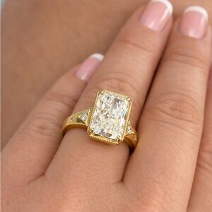 Elegant 5ct E color labgrown 14k Gold Women's Ring